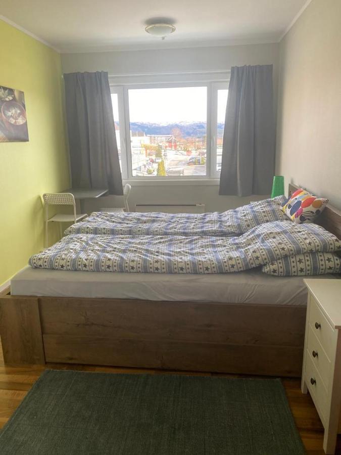 Eide Gjestehus Buitenkant foto